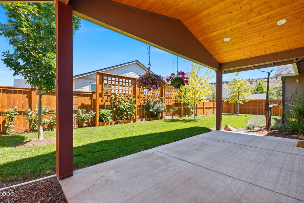 406 SE Sumner Drive