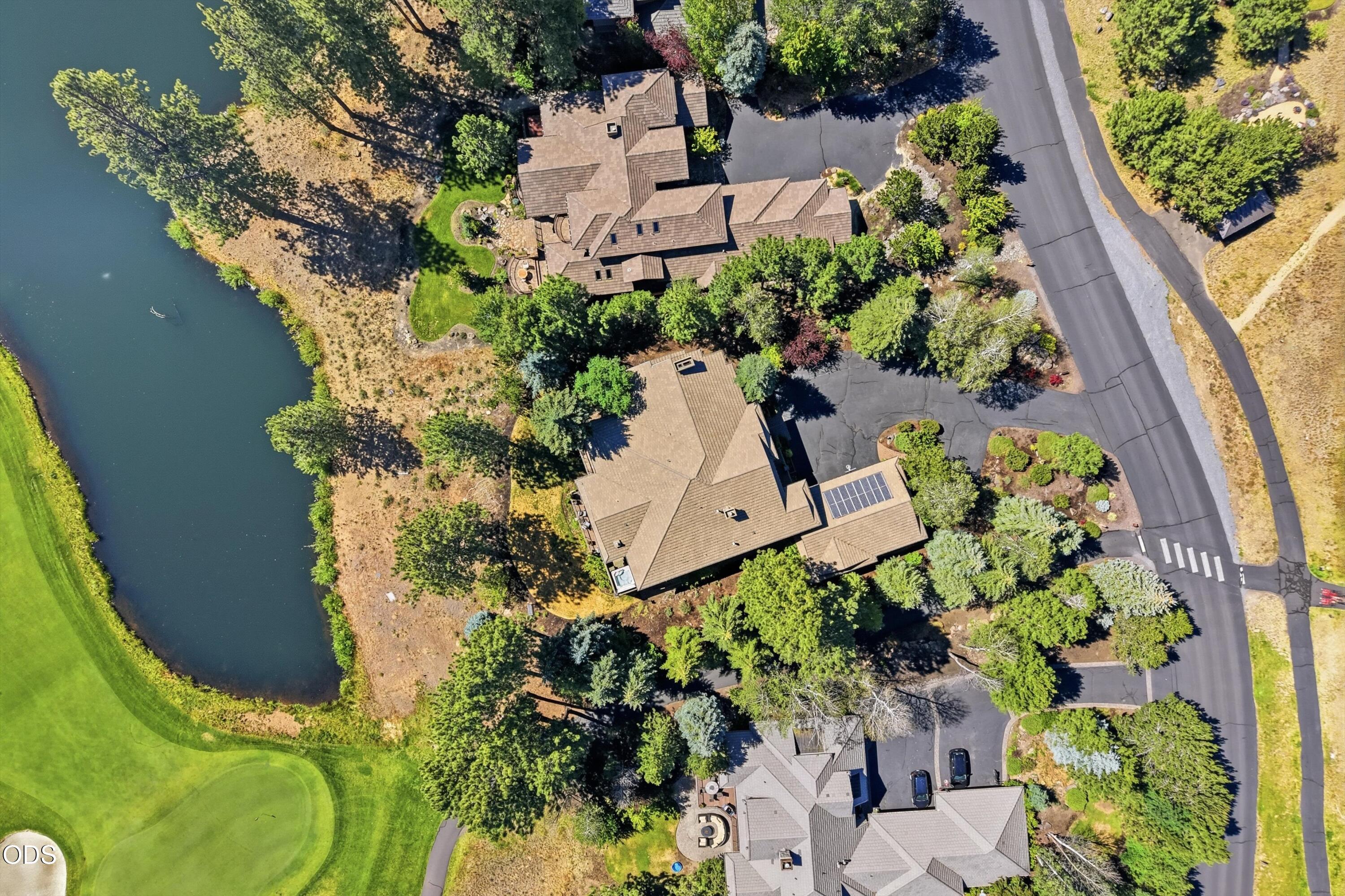 61712 Broken Top Drive