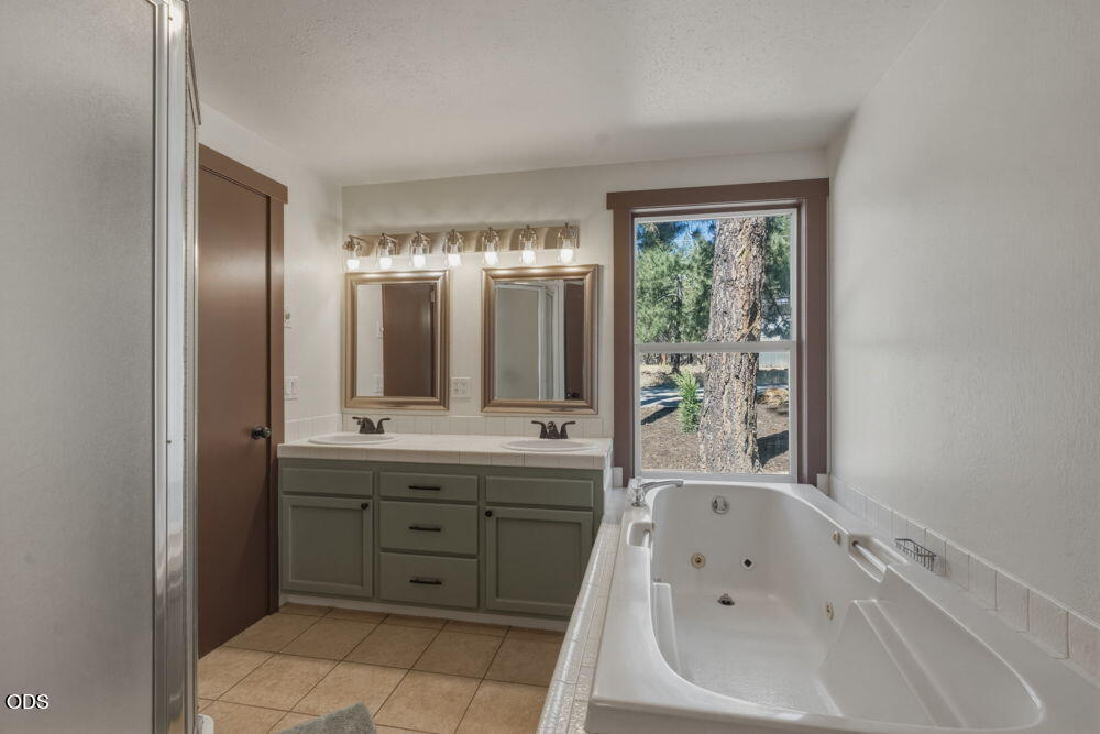 60282 Cree Circle