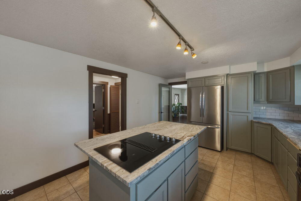 60282 Cree Circle