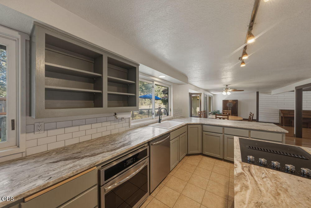 60282 Cree Circle