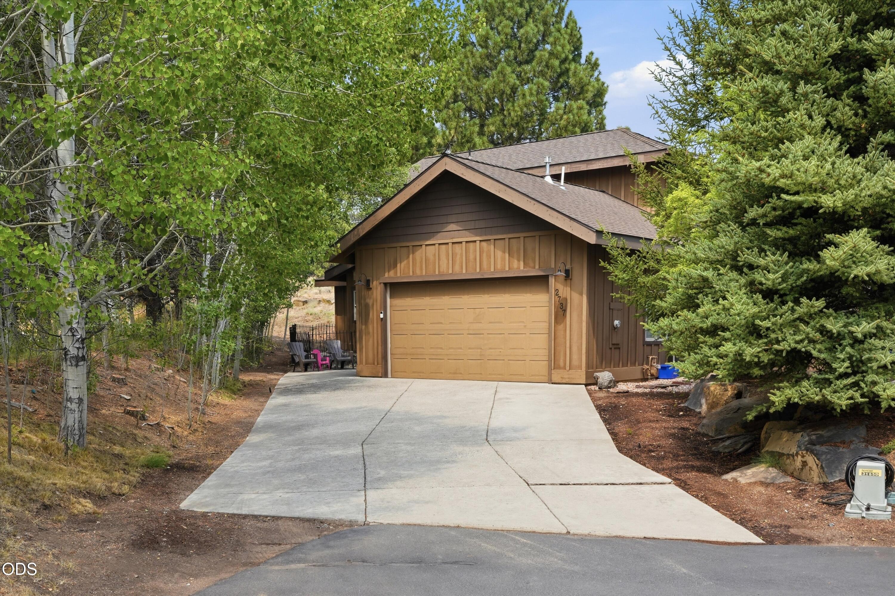 2737 NW Skyliners Road