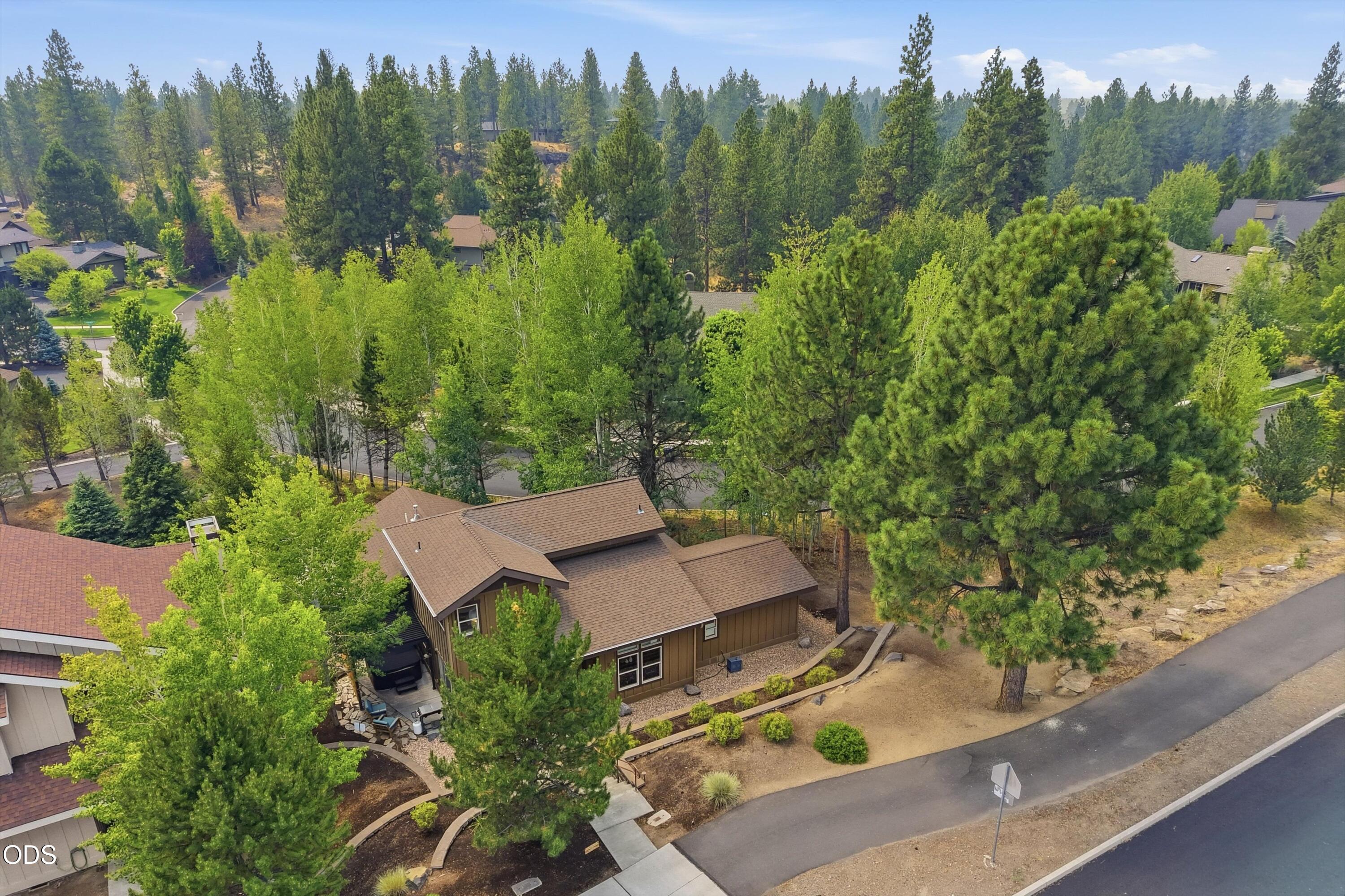 2737 NW Skyliners Road
