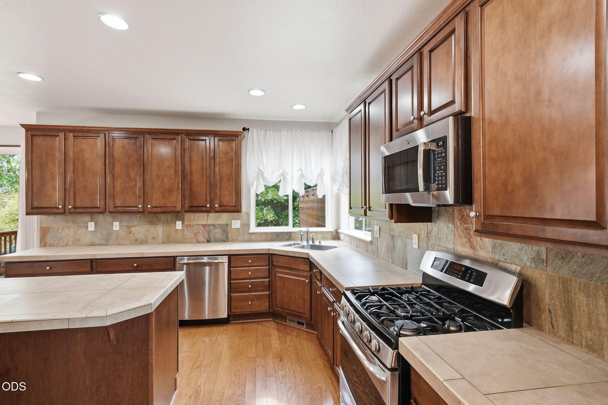 2765 SW 49th Street