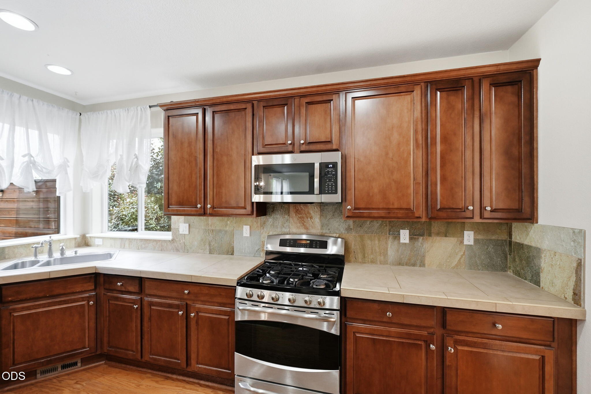 2765 SW 49th Street