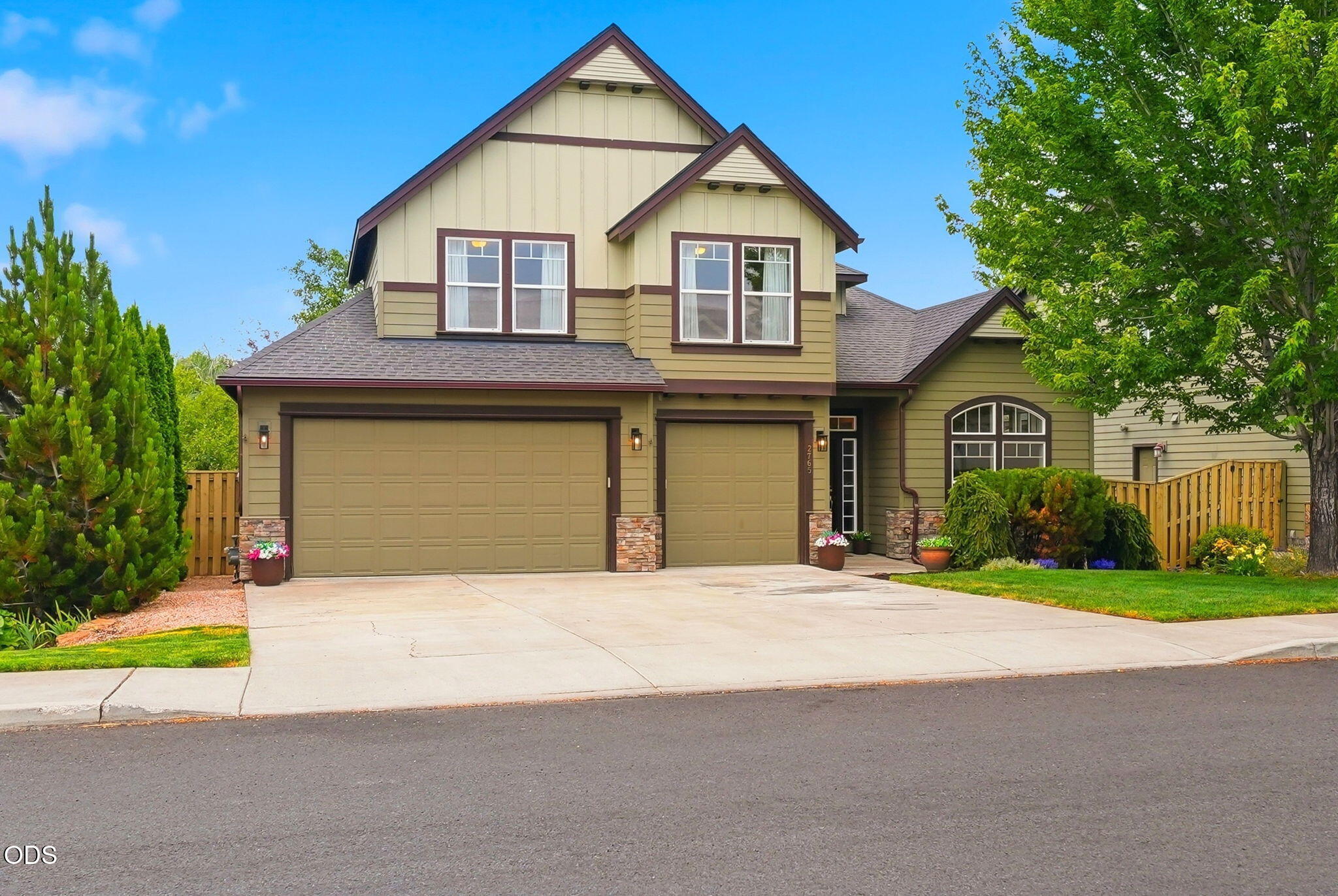 2765 SW 49th Street