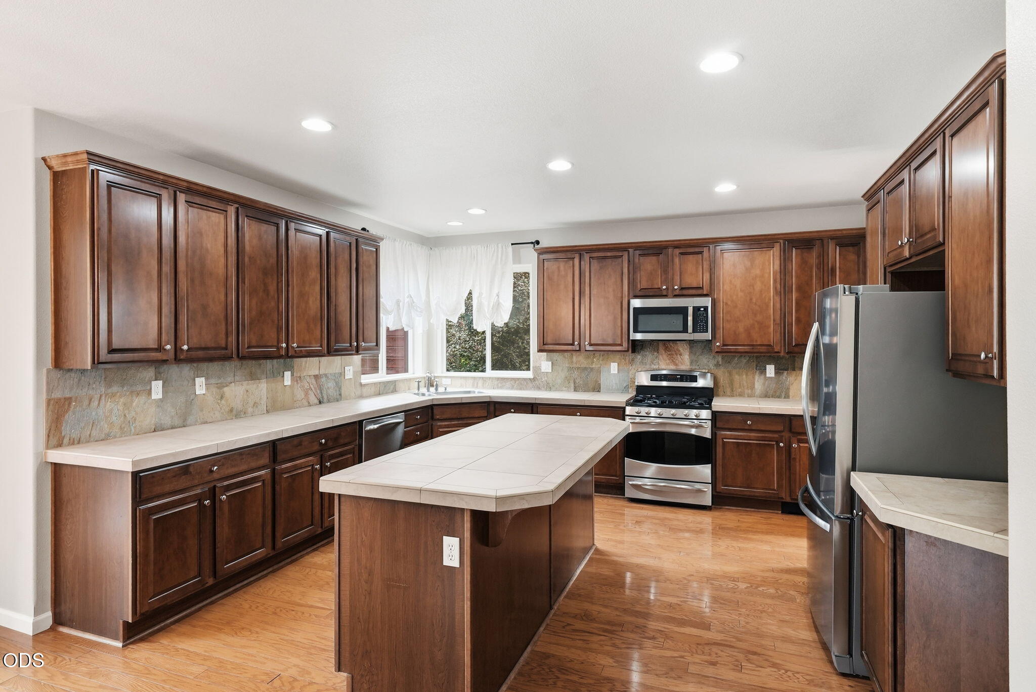 2765 SW 49th Street