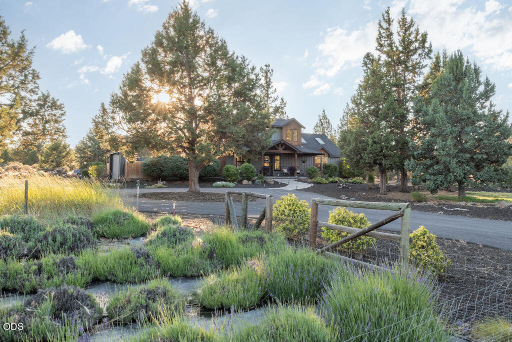 18025 Cascade Estates Drive