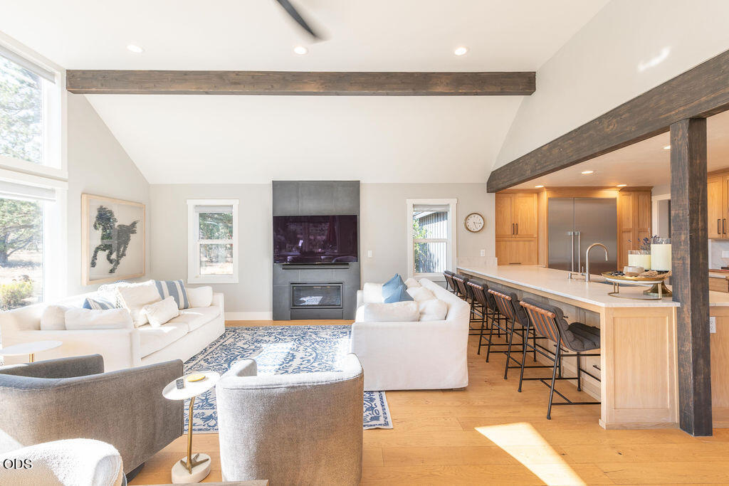18025 Cascade Estates Drive