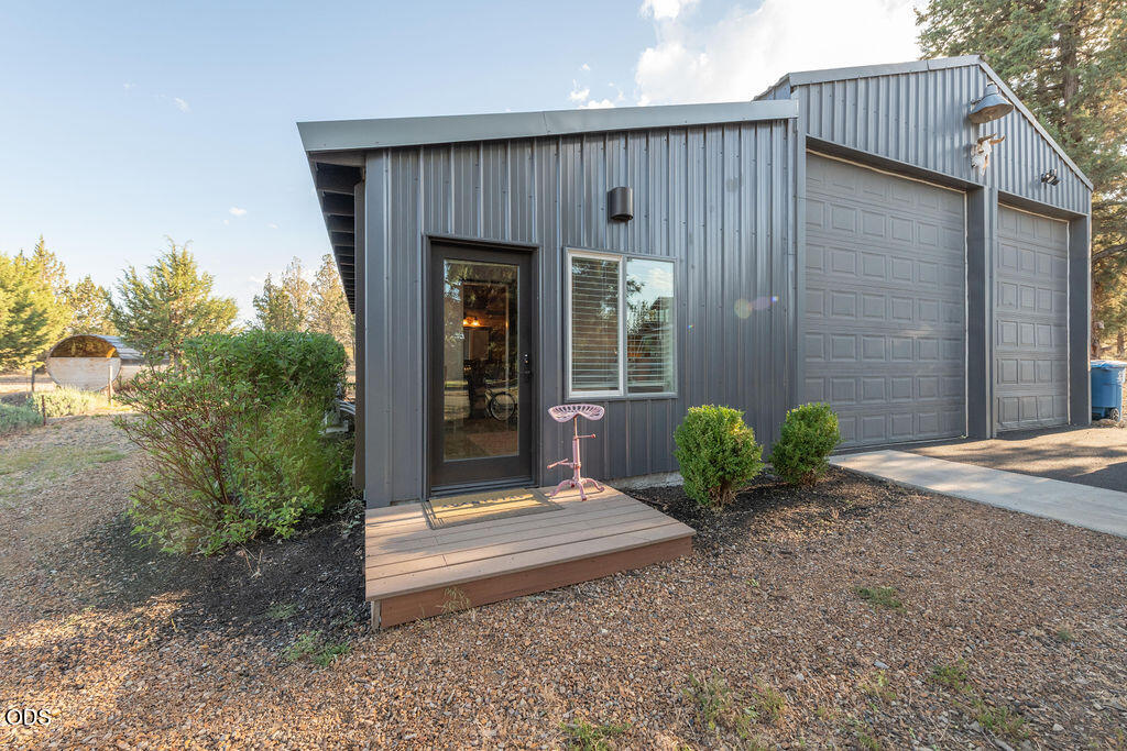 18025 Cascade Estates Drive
