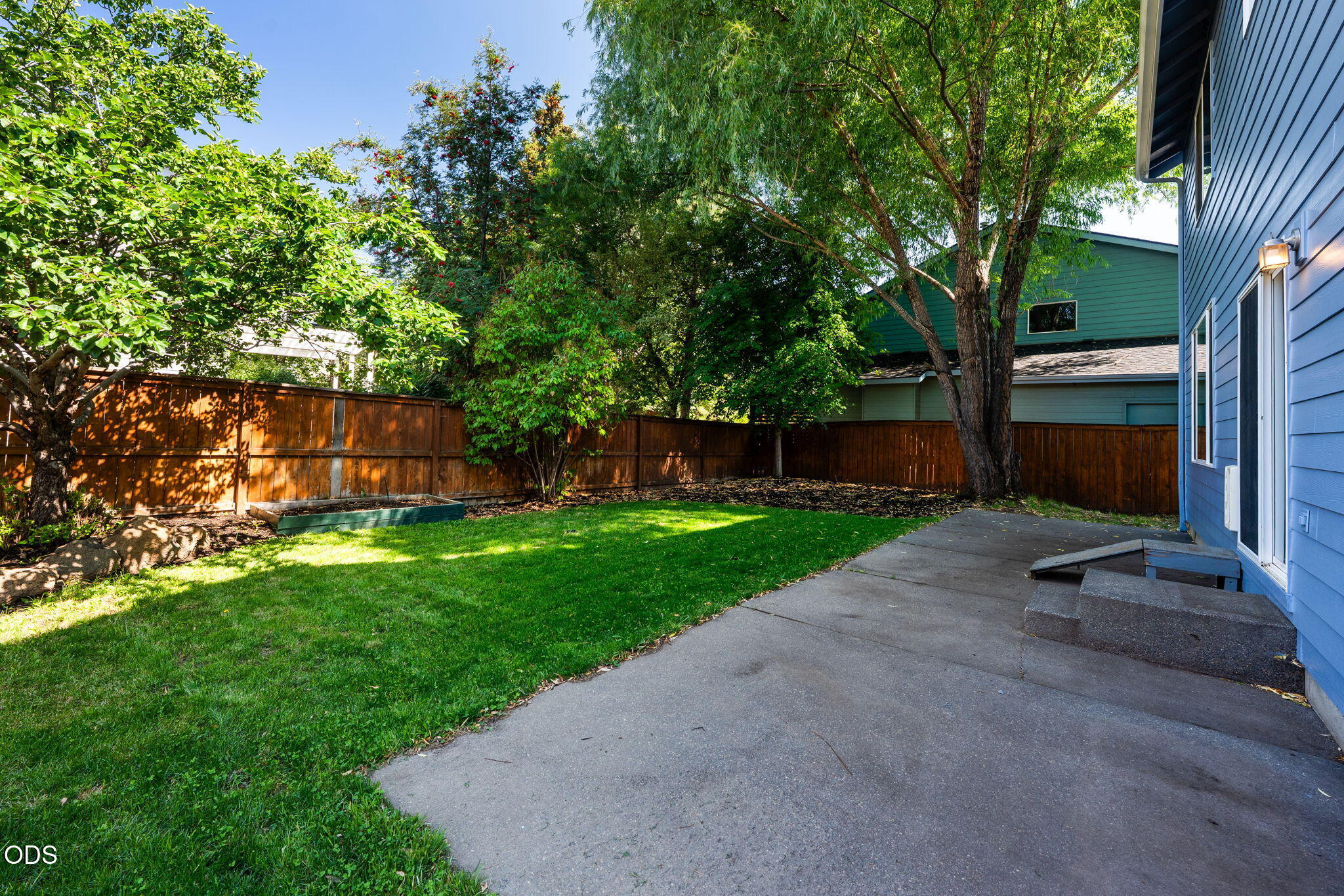 3022 NE Quiet Canyon Drive