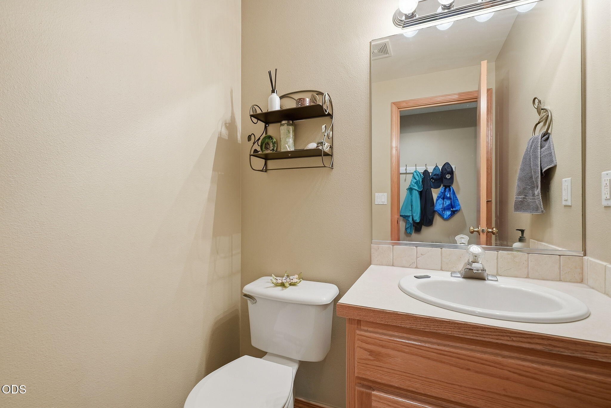 61228 Bighorn Court