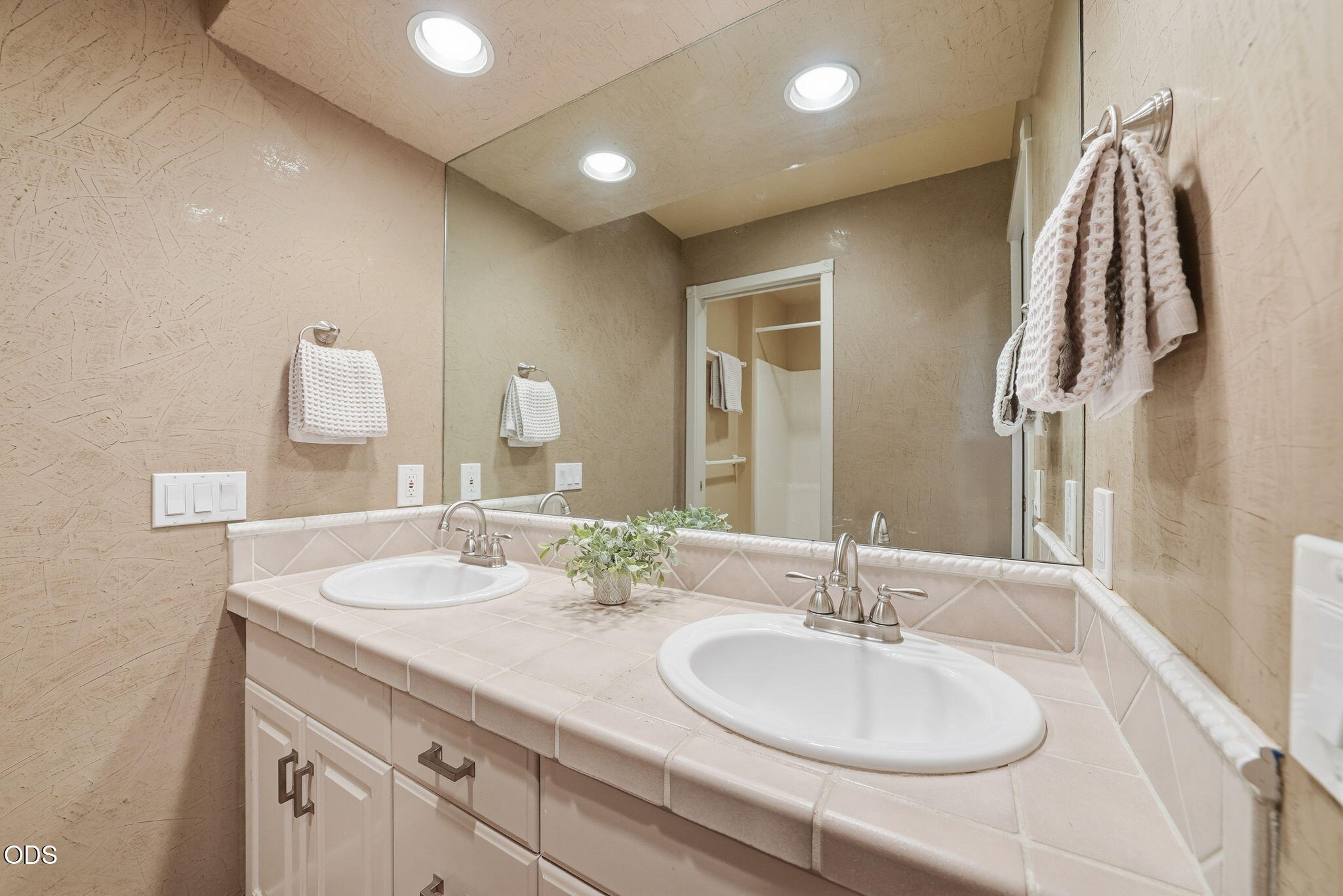 16015 Fox Ridge Circle
