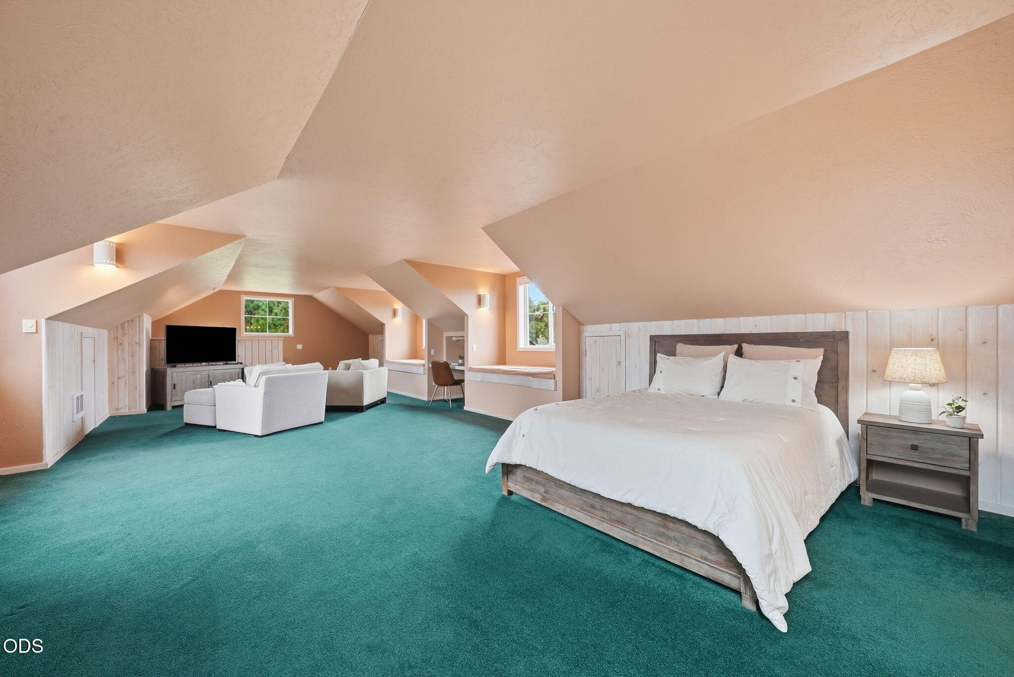 16015 Fox Ridge Circle