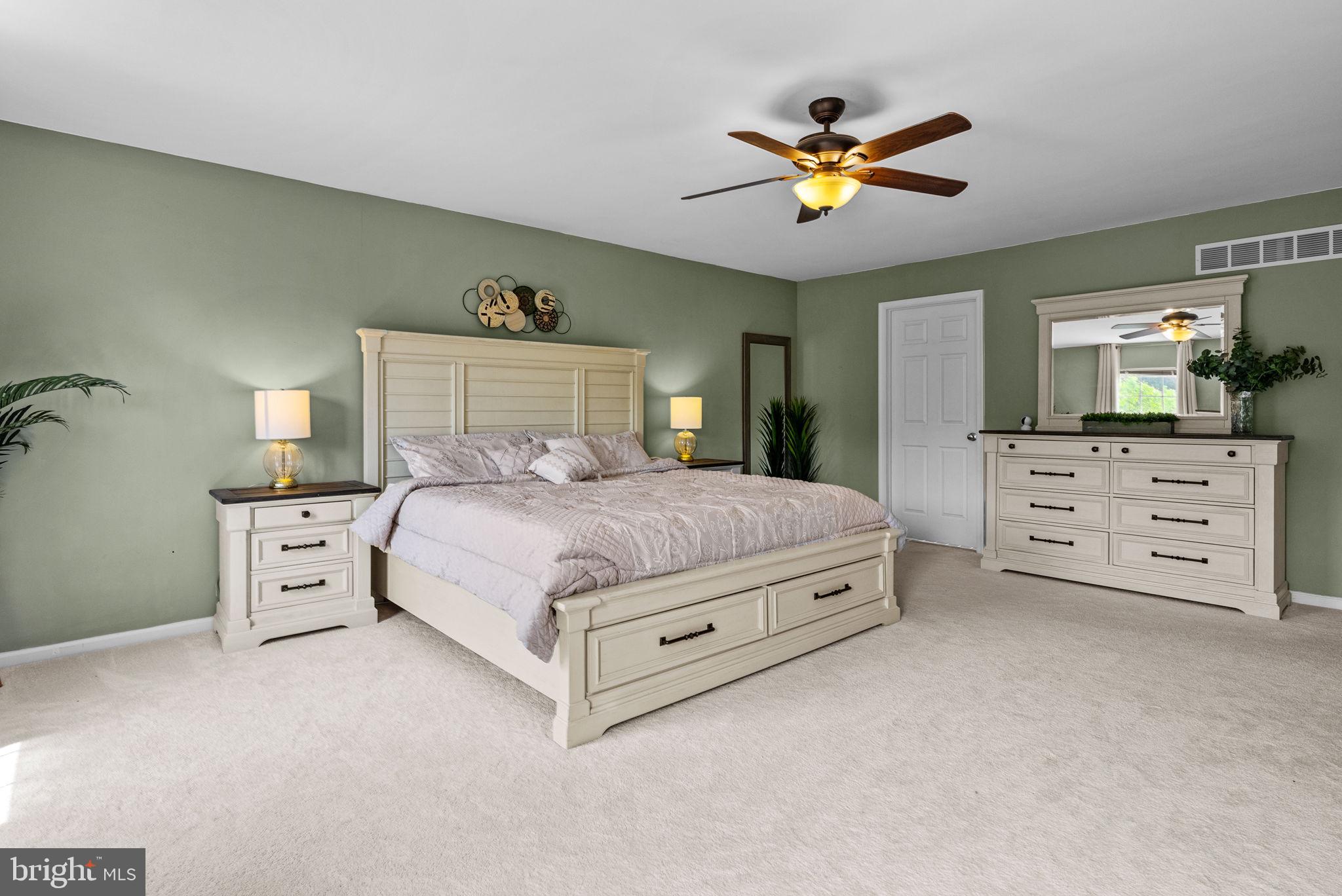 144 Crittenden Dr