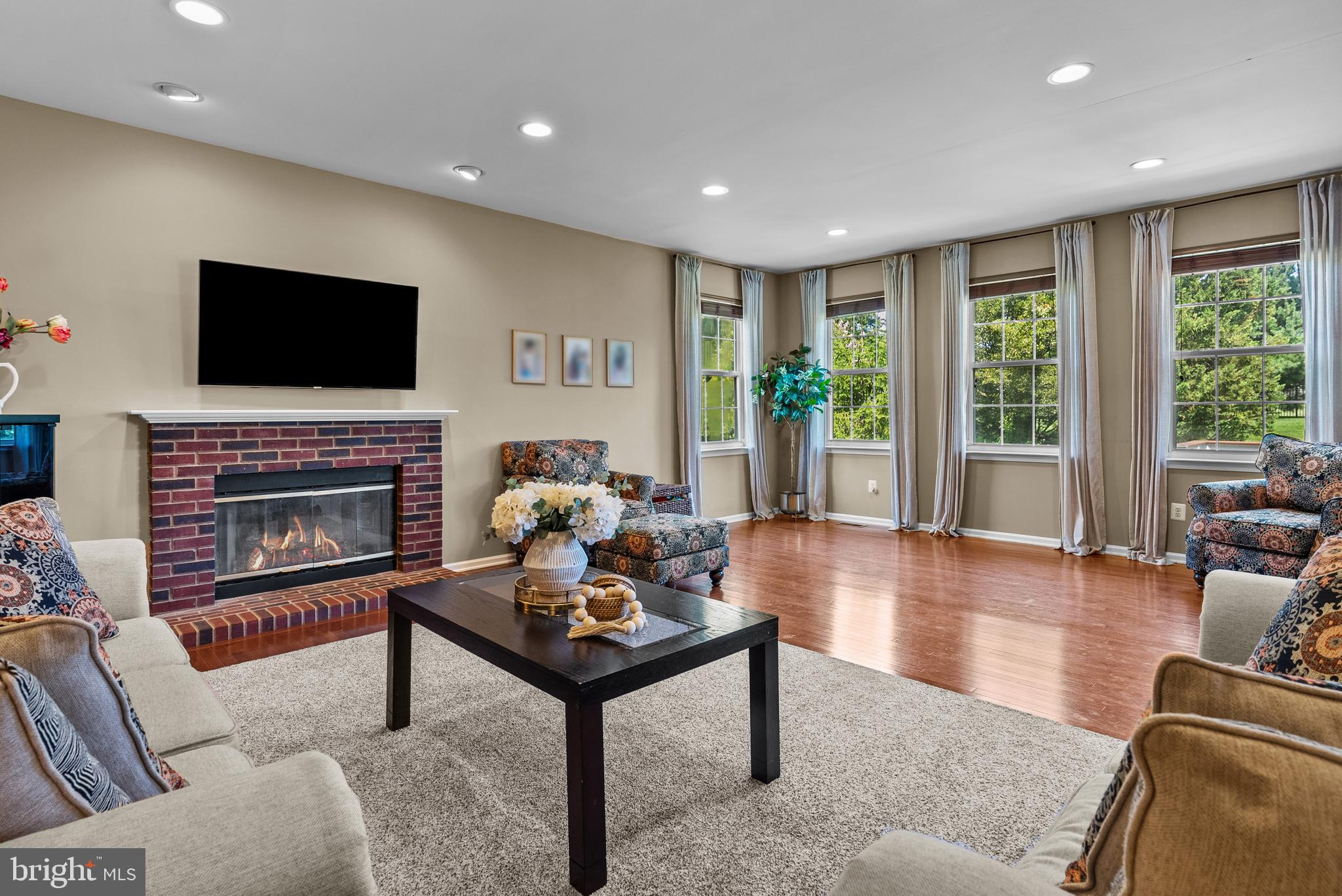 144 Crittenden Dr