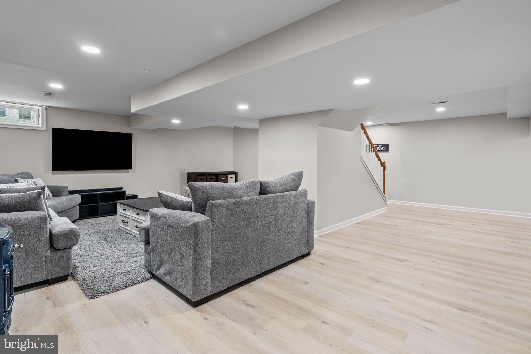 144 Crittenden Dr