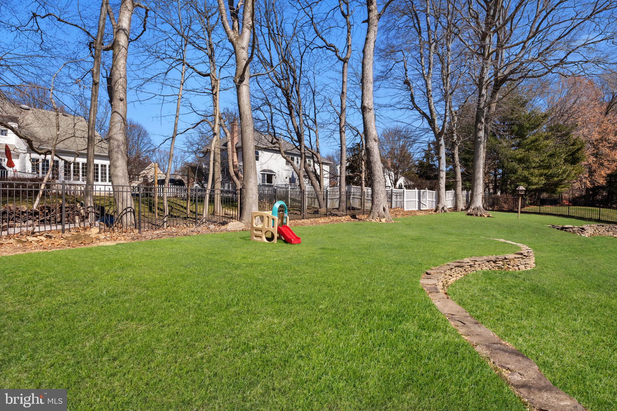 1355 Brentwood Rd