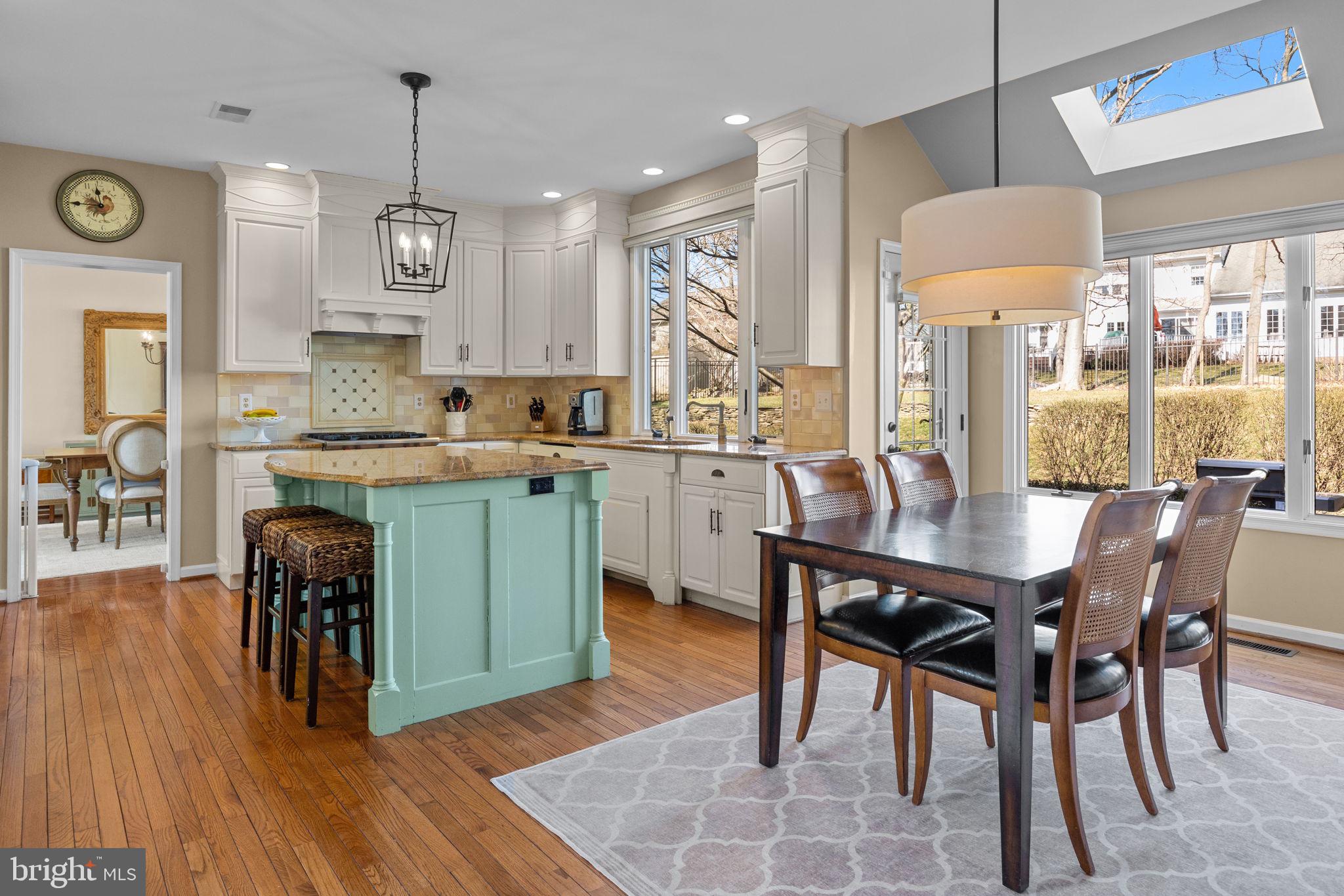 1355 Brentwood Rd