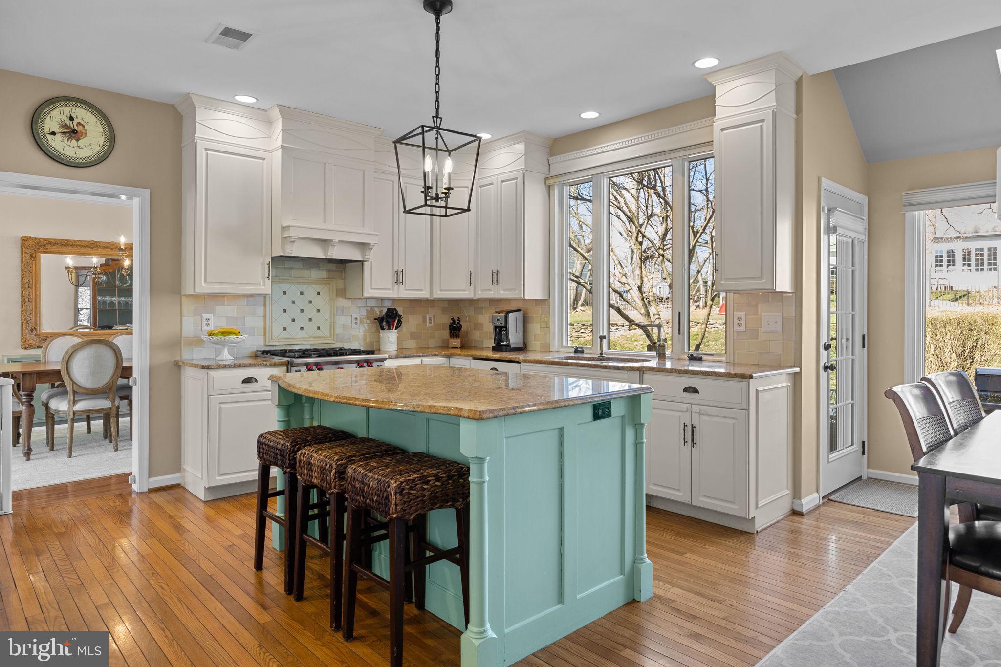 1355 Brentwood Rd