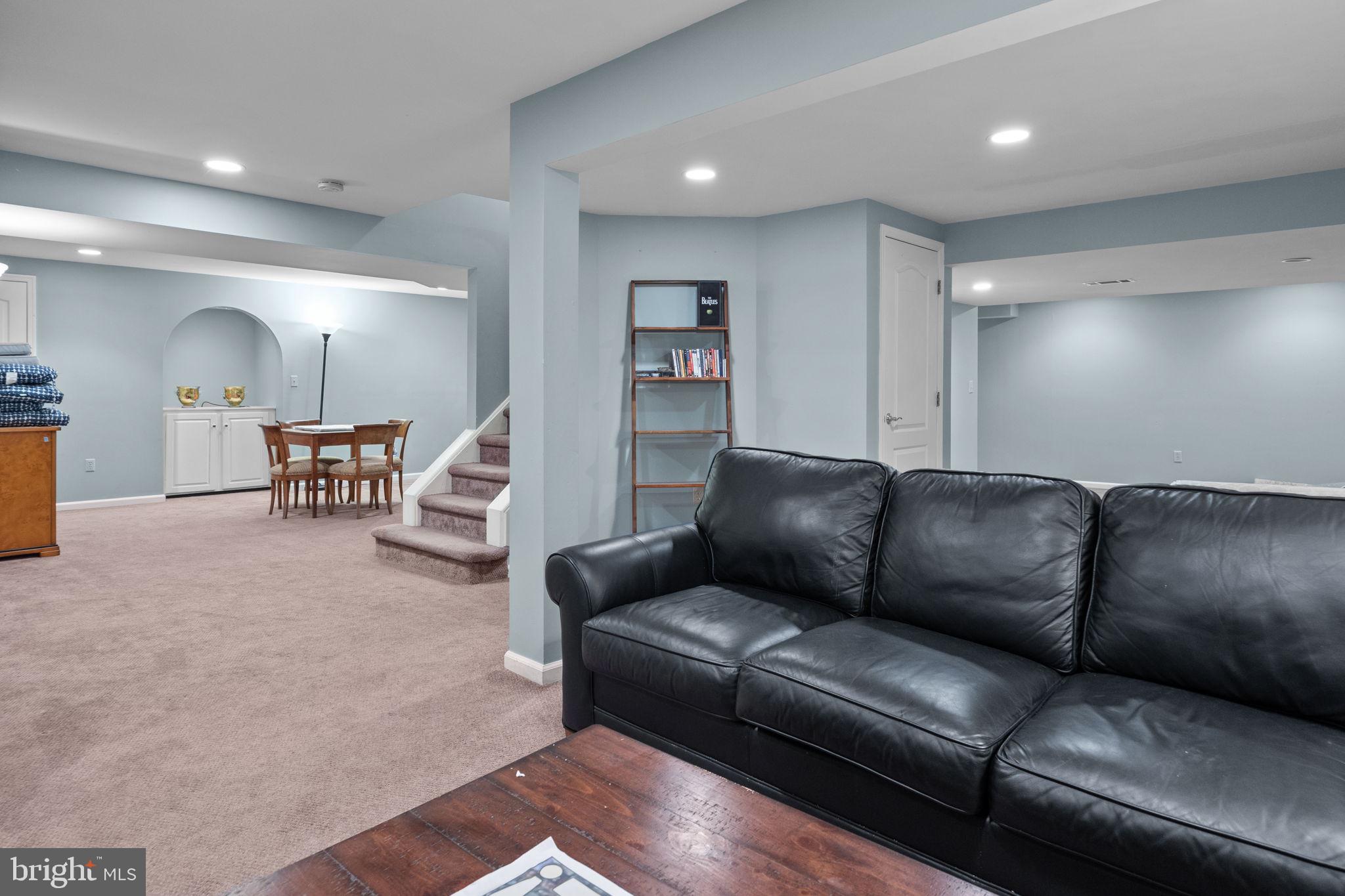 1355 Brentwood Rd