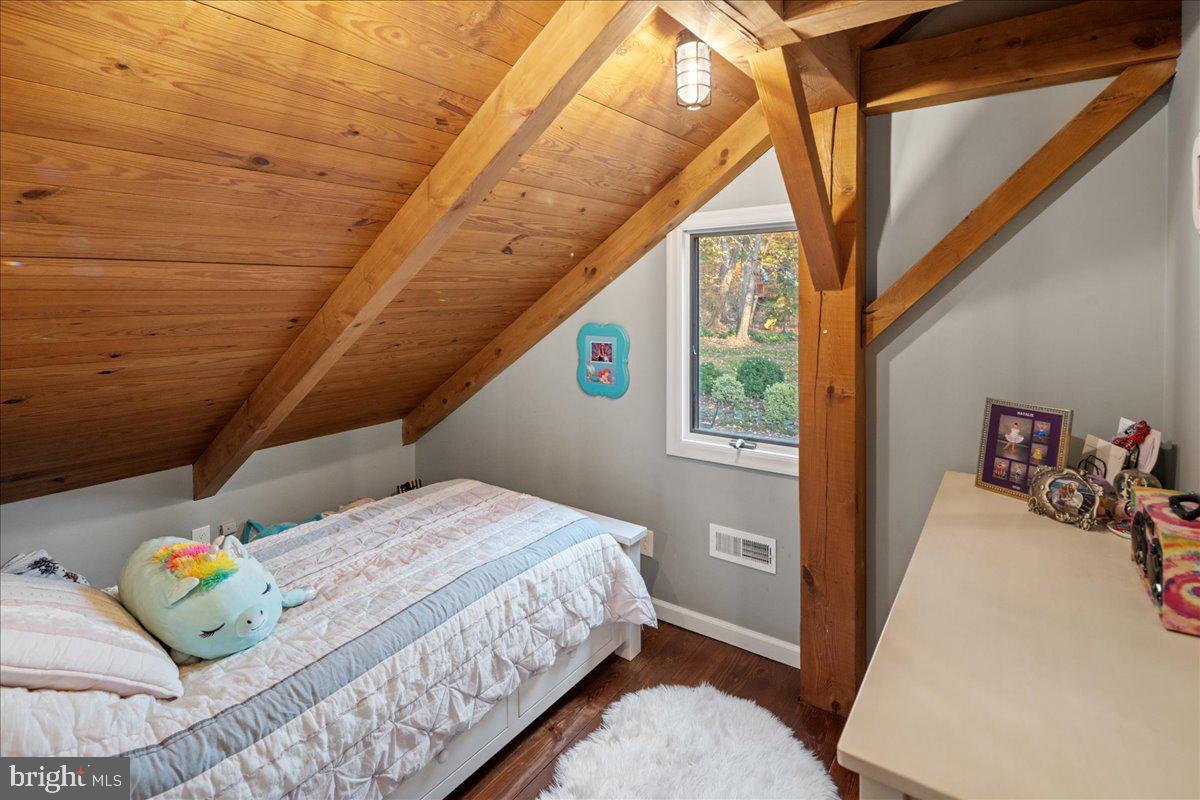 6064 Stoney Hill ROAD