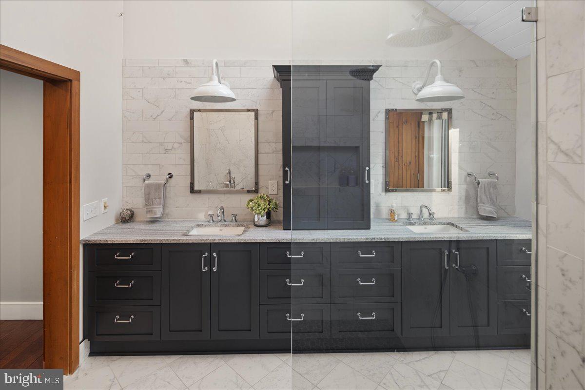 6064 Stoney Hill ROAD