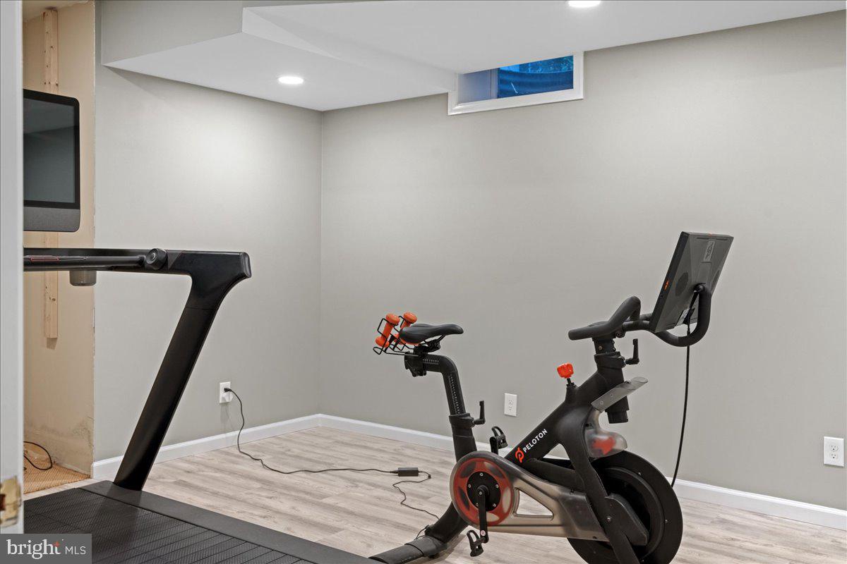 6064 Stoney Hill ROAD