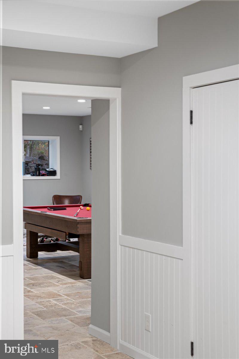 6064 Stoney Hill ROAD