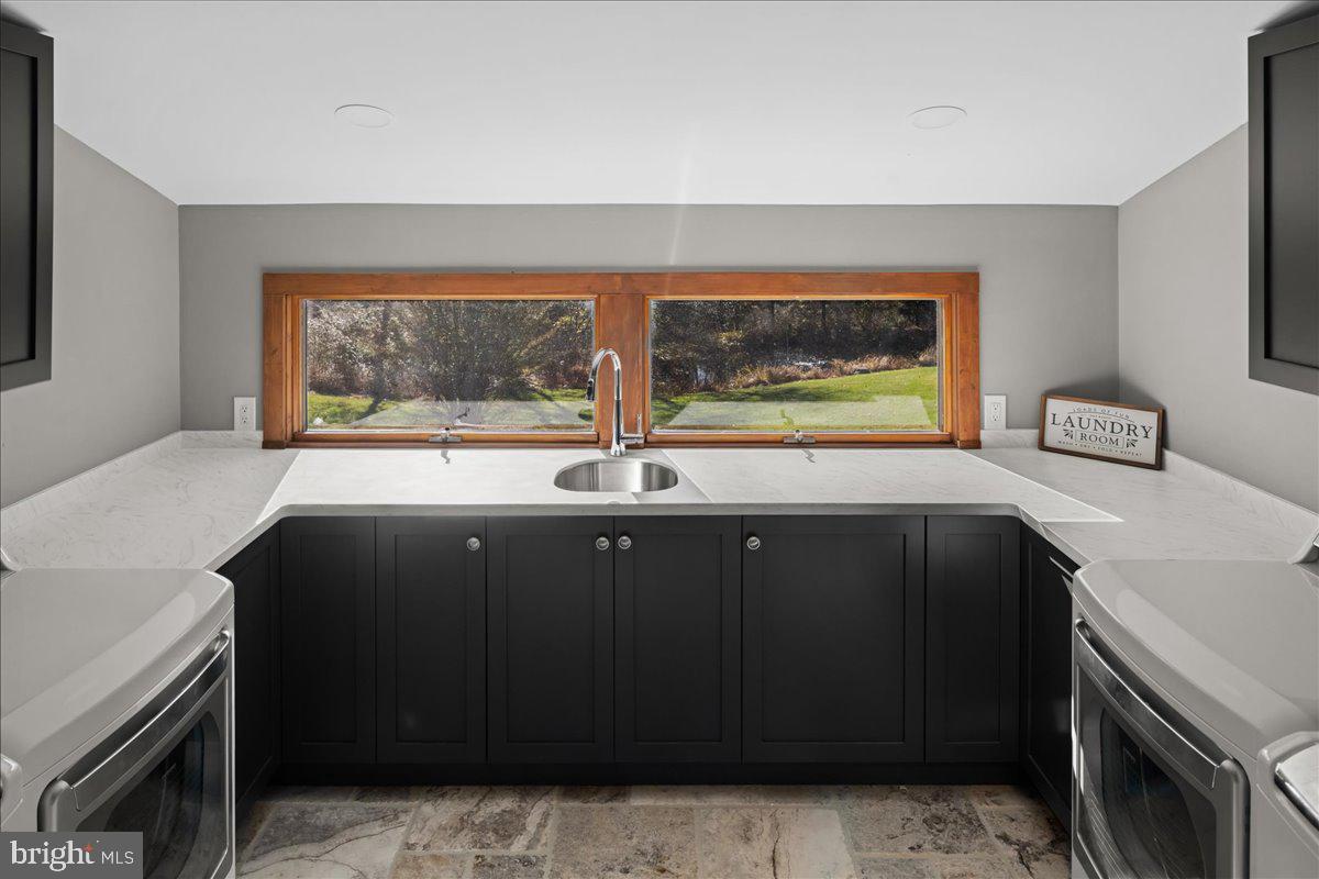 6064 Stoney Hill ROAD