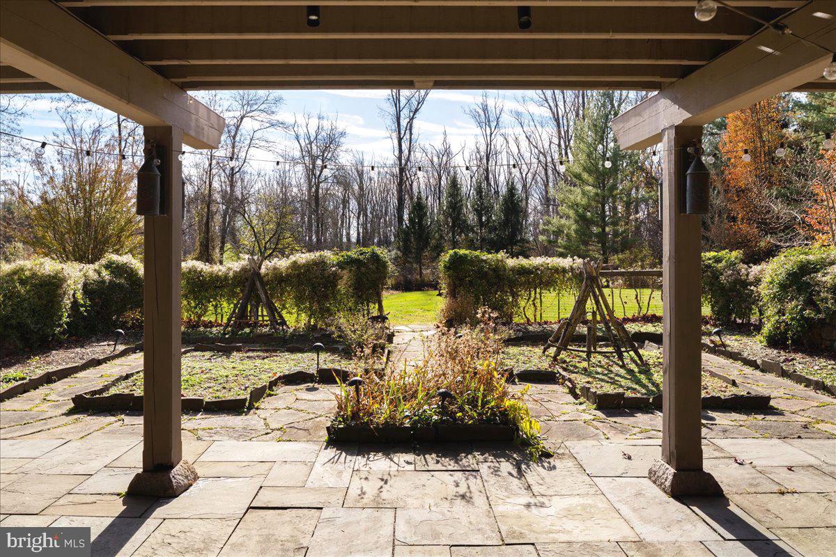 6064 Stoney Hill ROAD