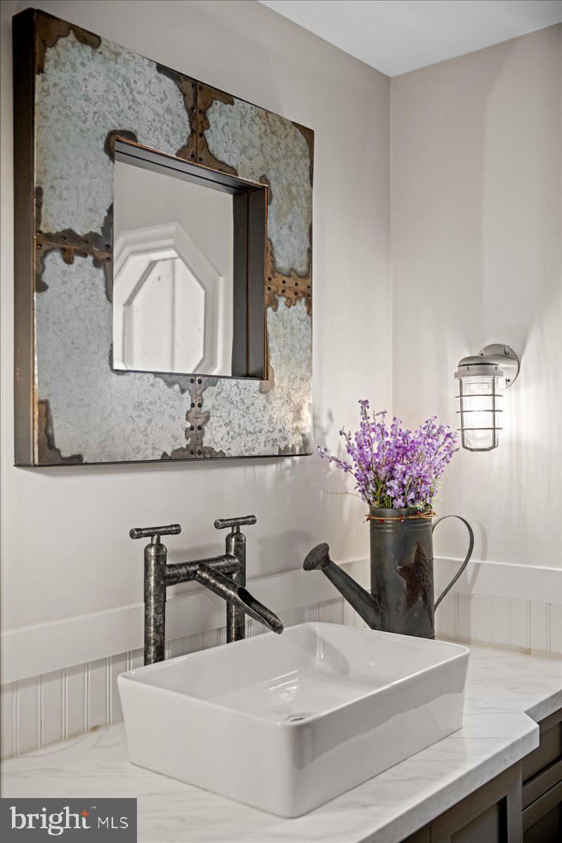 6064 Stoney Hill ROAD