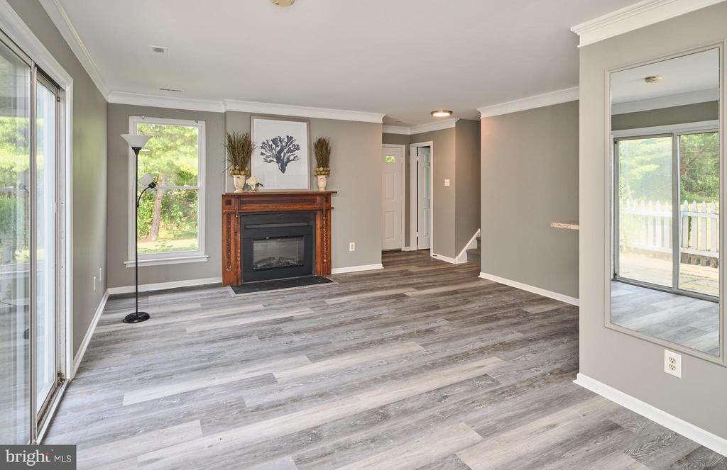 153 Shire Dr #15c