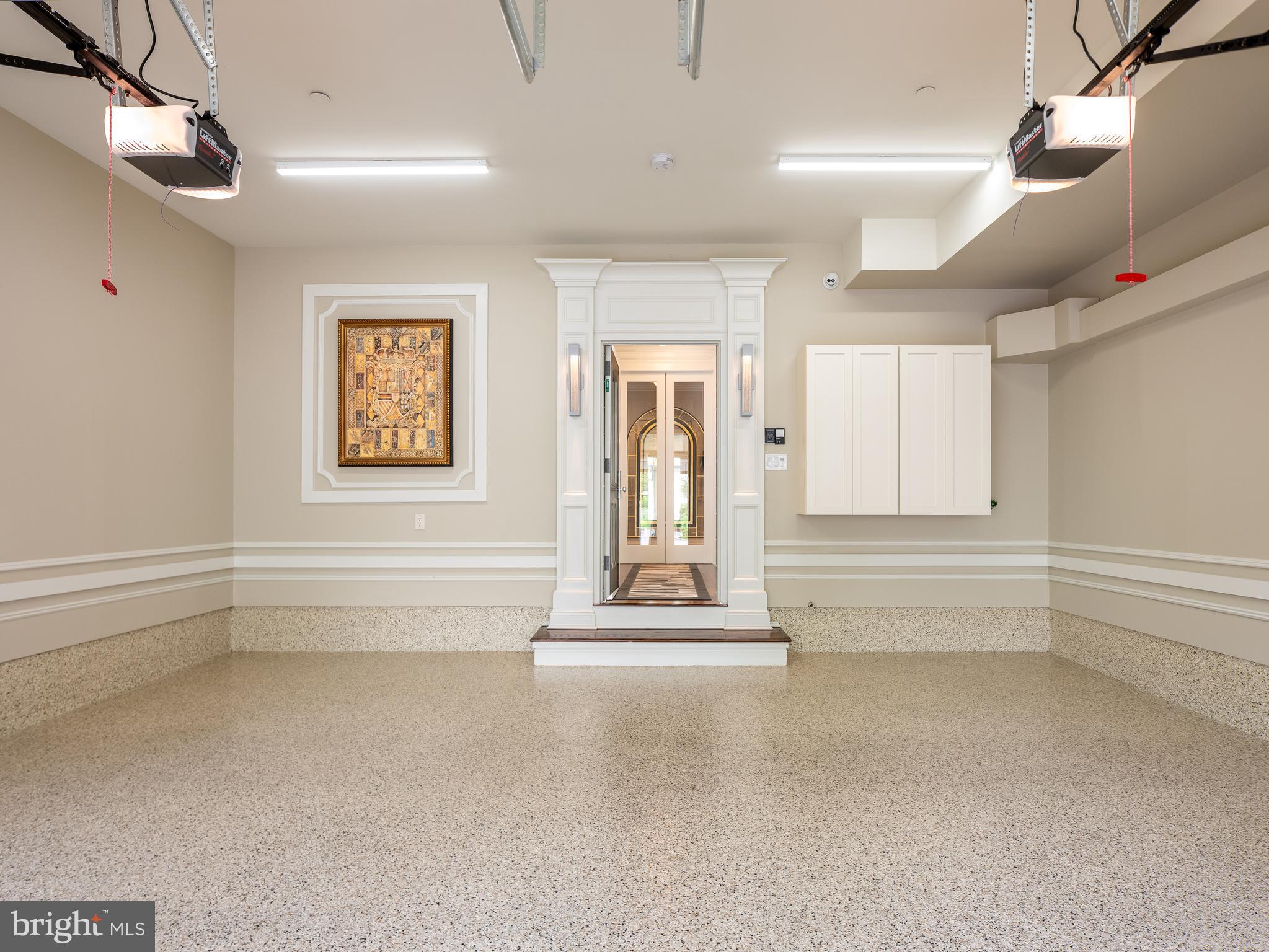 44 W Mechanic St