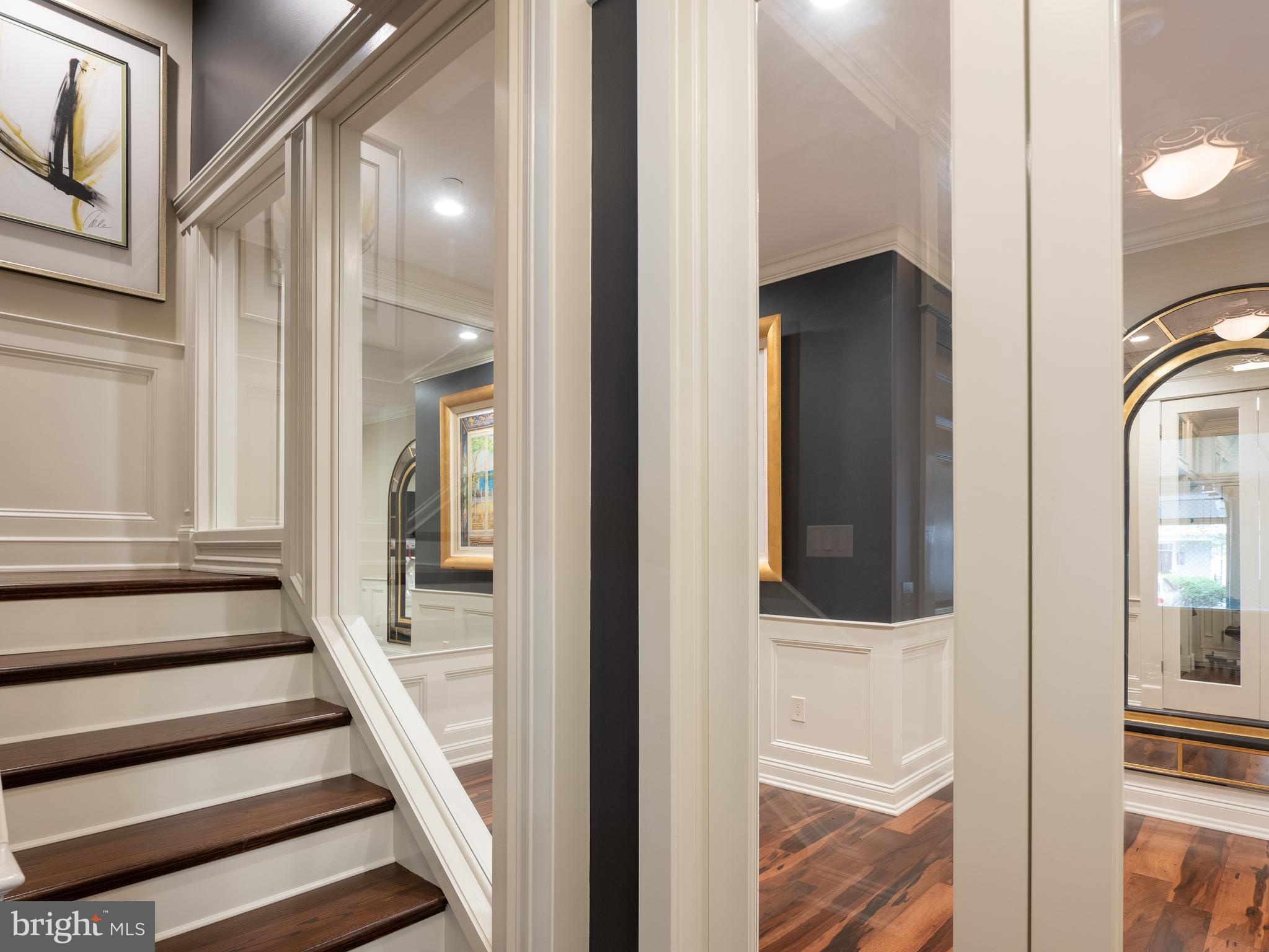 44 W Mechanic St