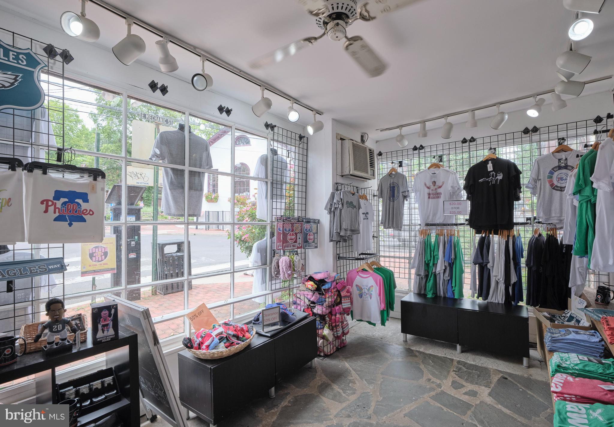 76 S Main St