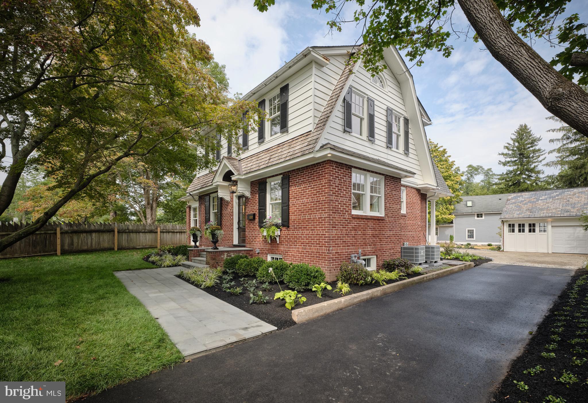 100 W BRIDGE STREET