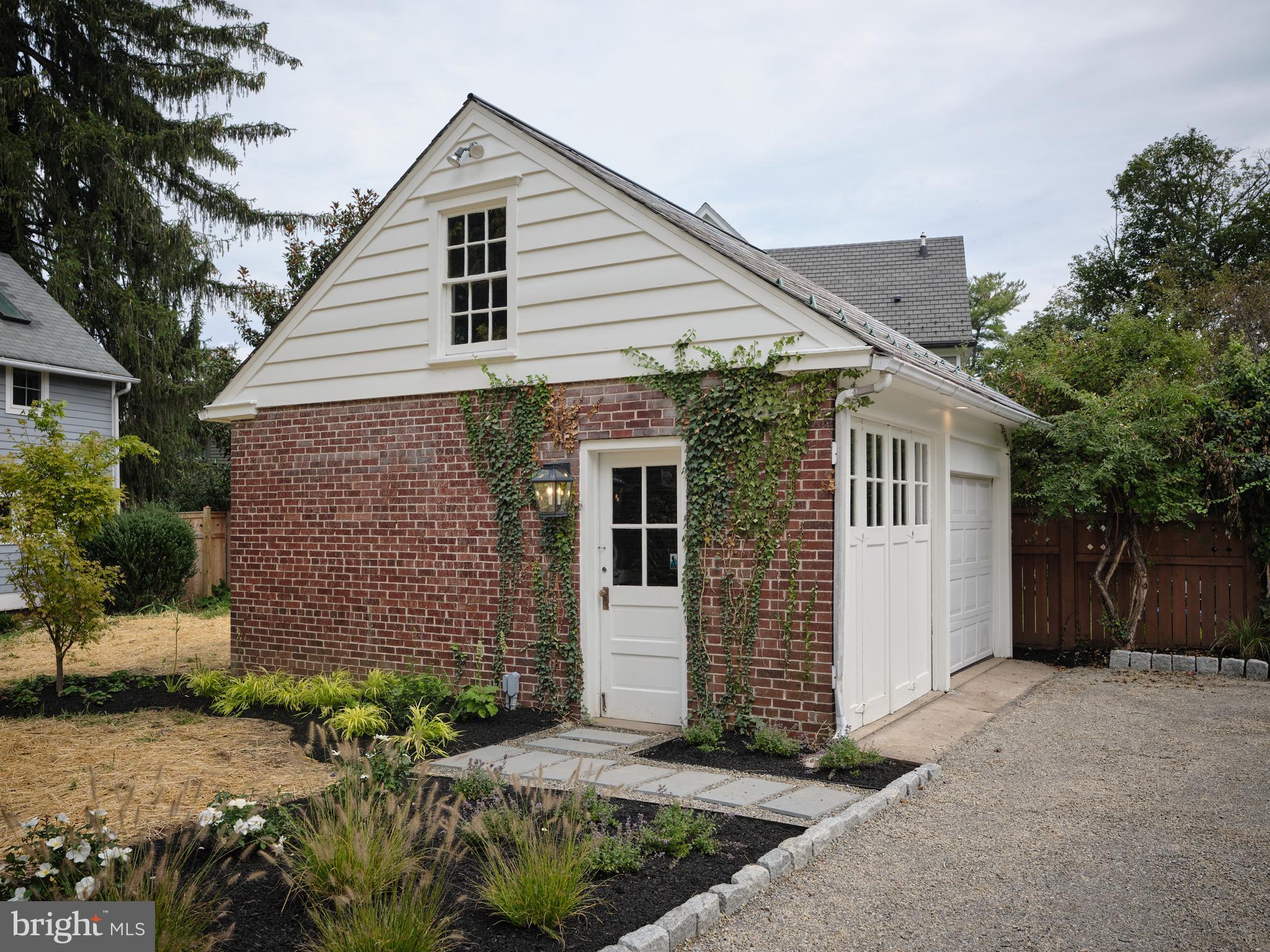 100 W BRIDGE STREET