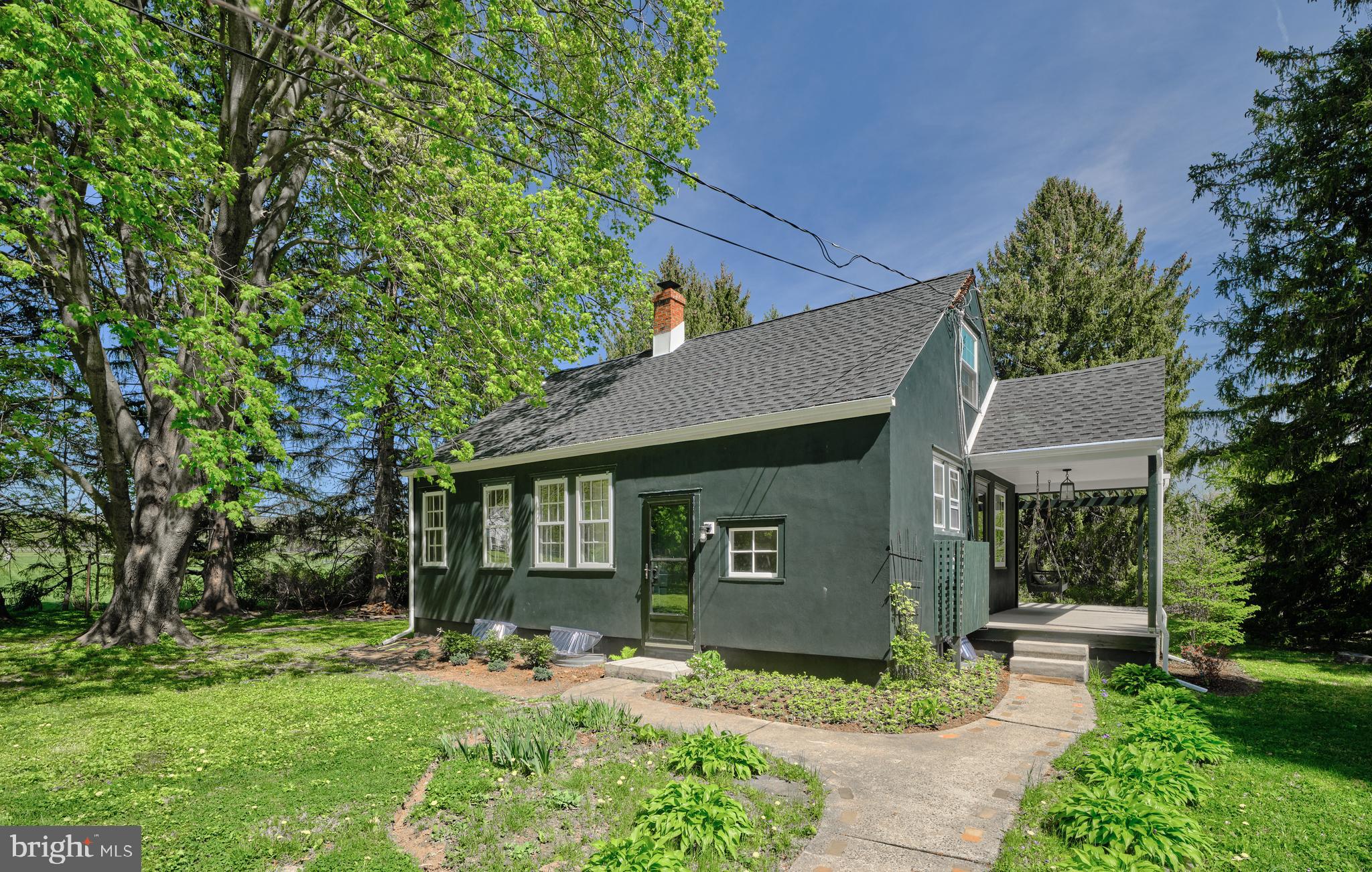 5113 ANDERSON ROAD COTTAGE