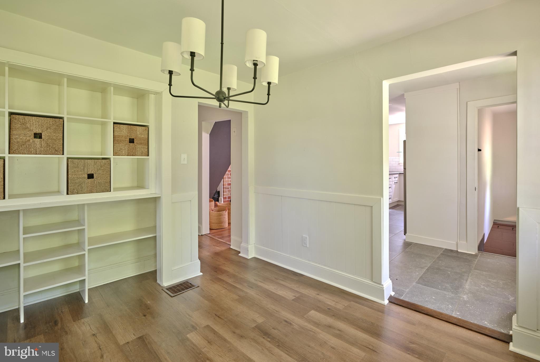 5113 ANDERSON ROAD COTTAGE