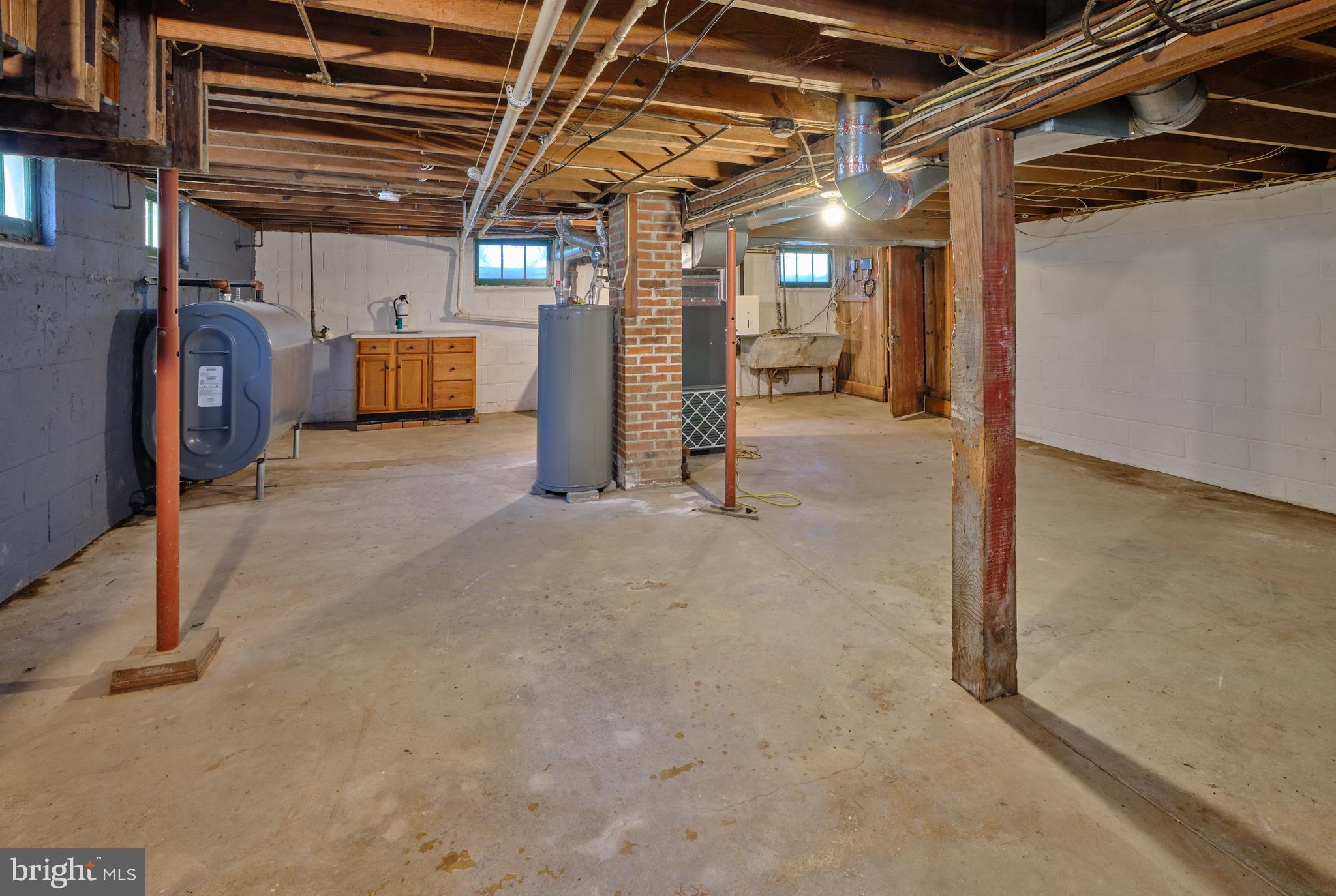 5113 ANDERSON ROAD COTTAGE