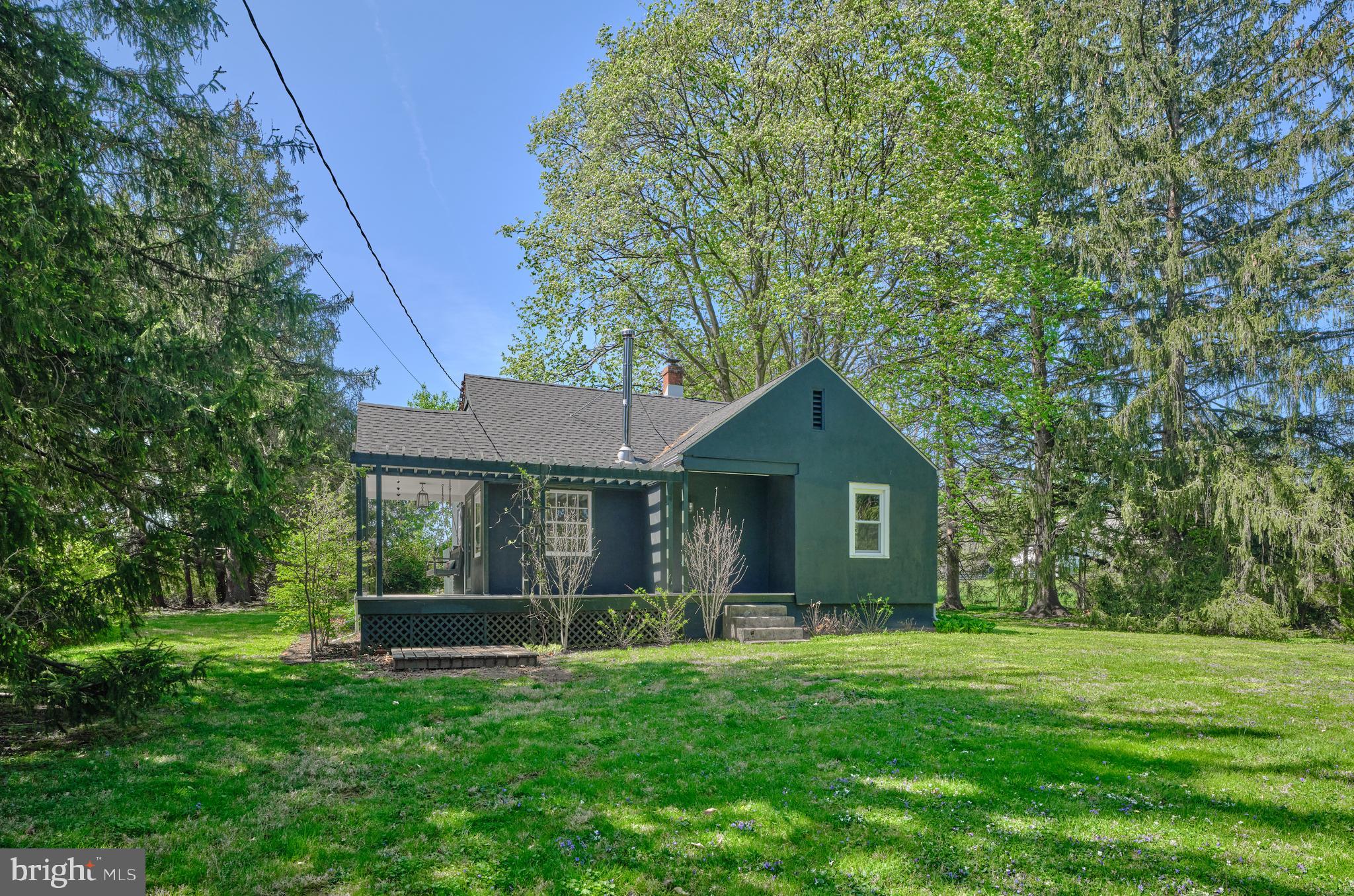 5113 ANDERSON ROAD COTTAGE