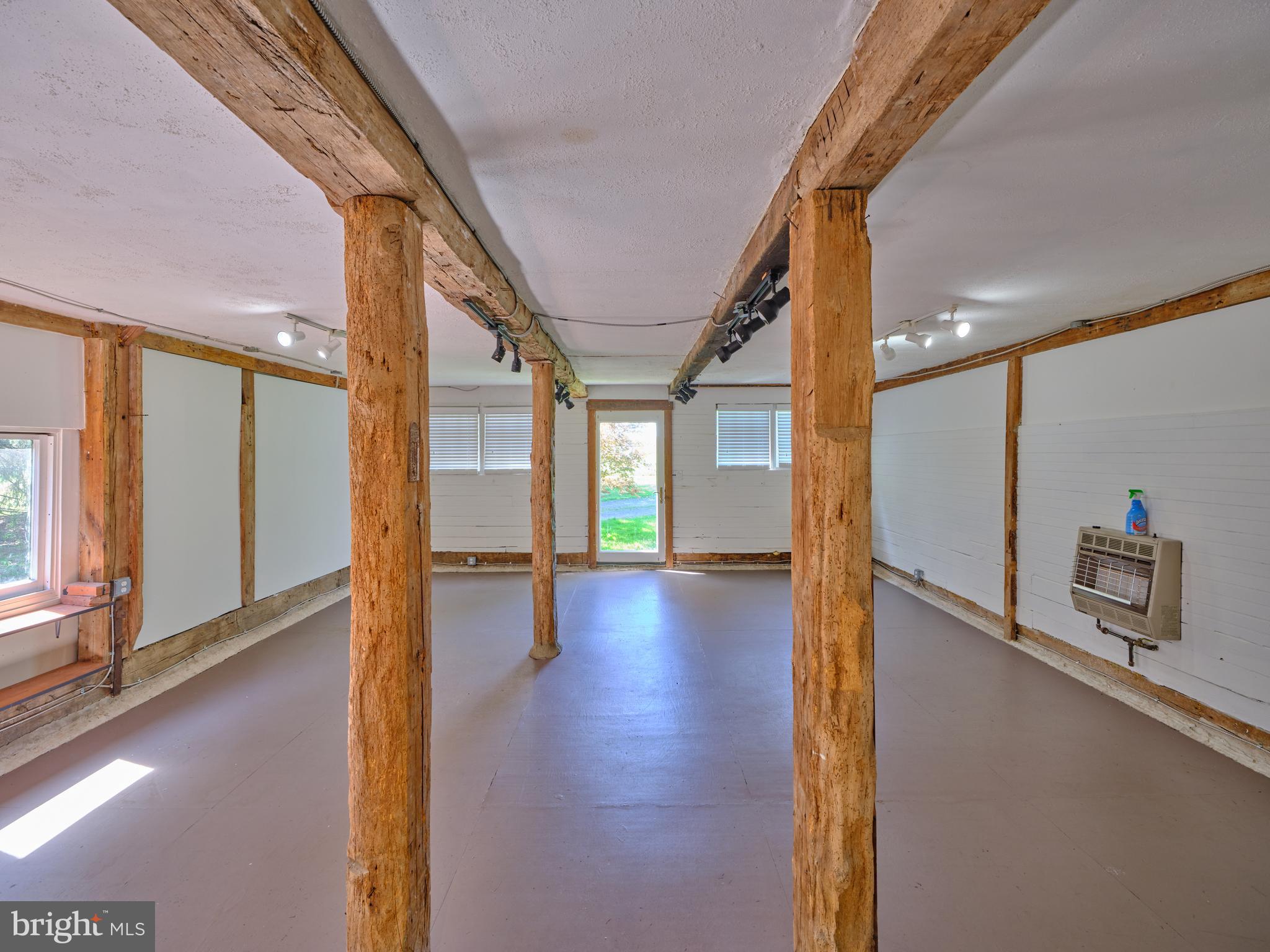 5113 ANDERSON ROAD COTTAGE