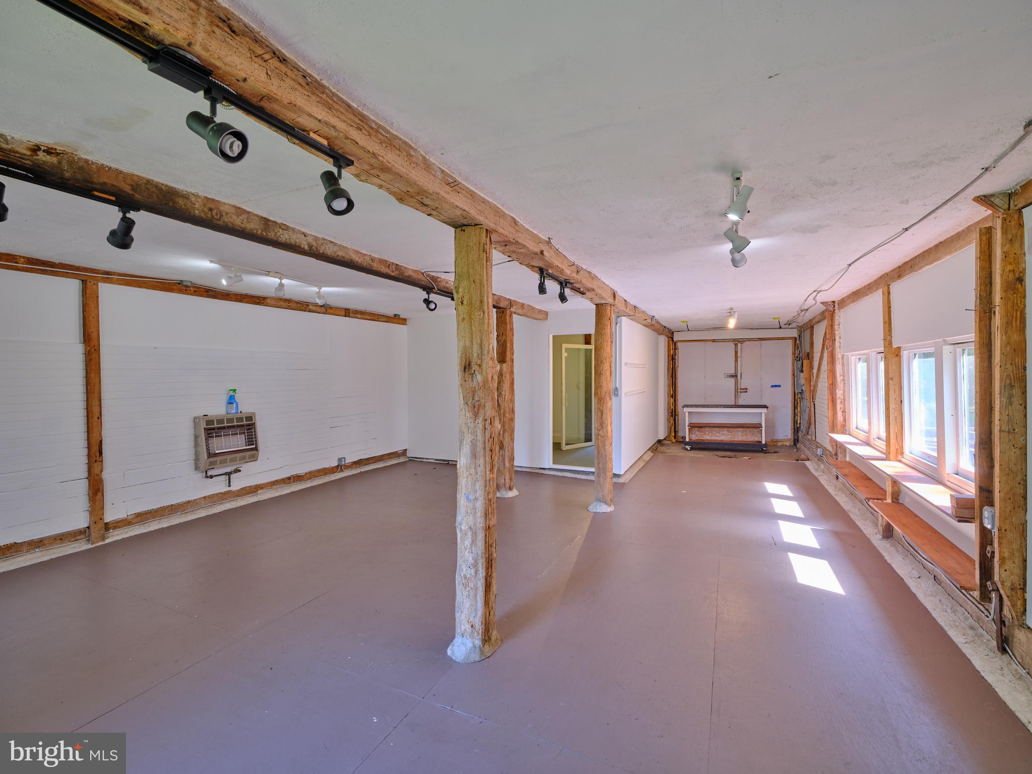 5113 ANDERSON ROAD COTTAGE