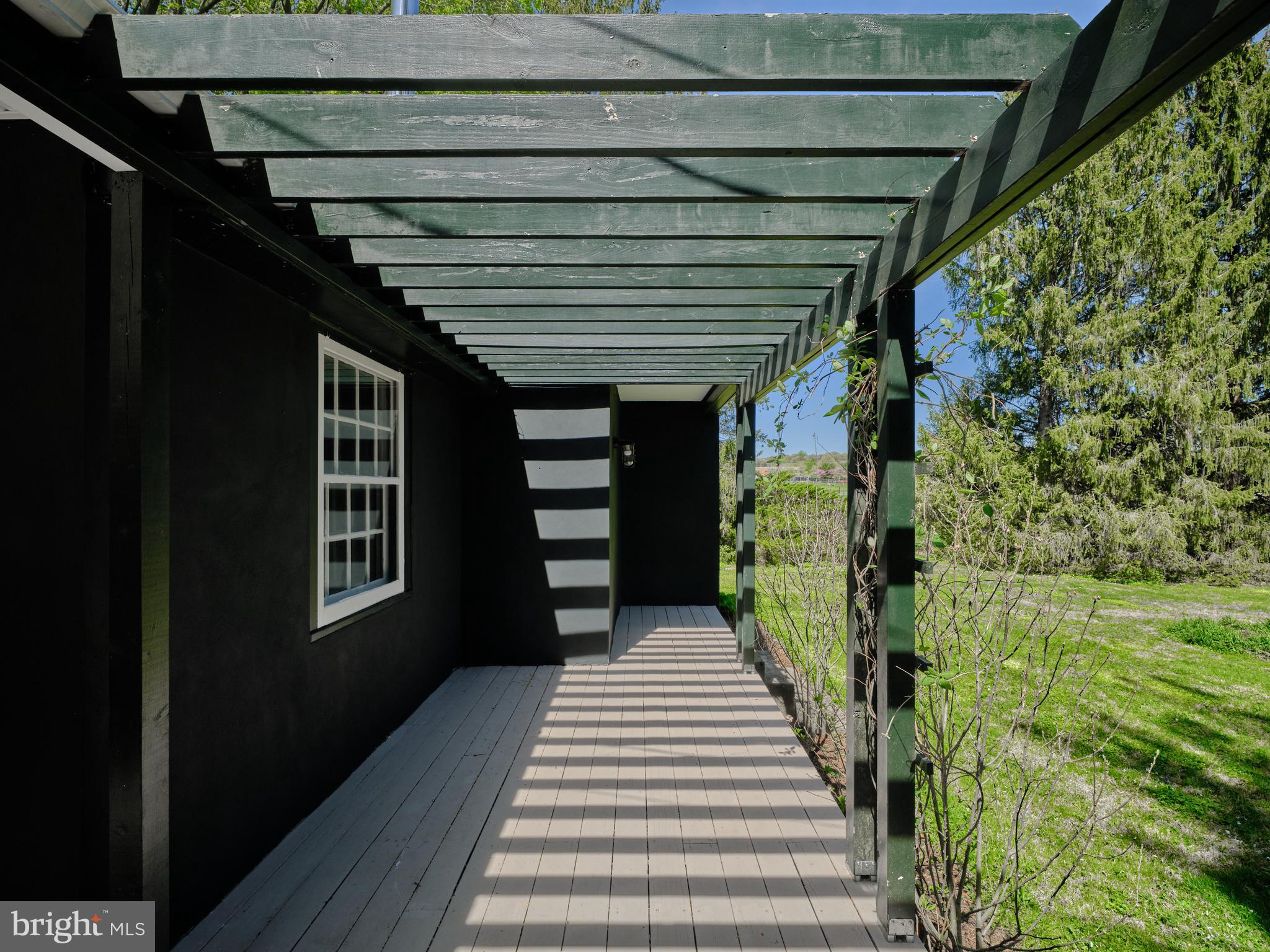 5113 ANDERSON ROAD COTTAGE