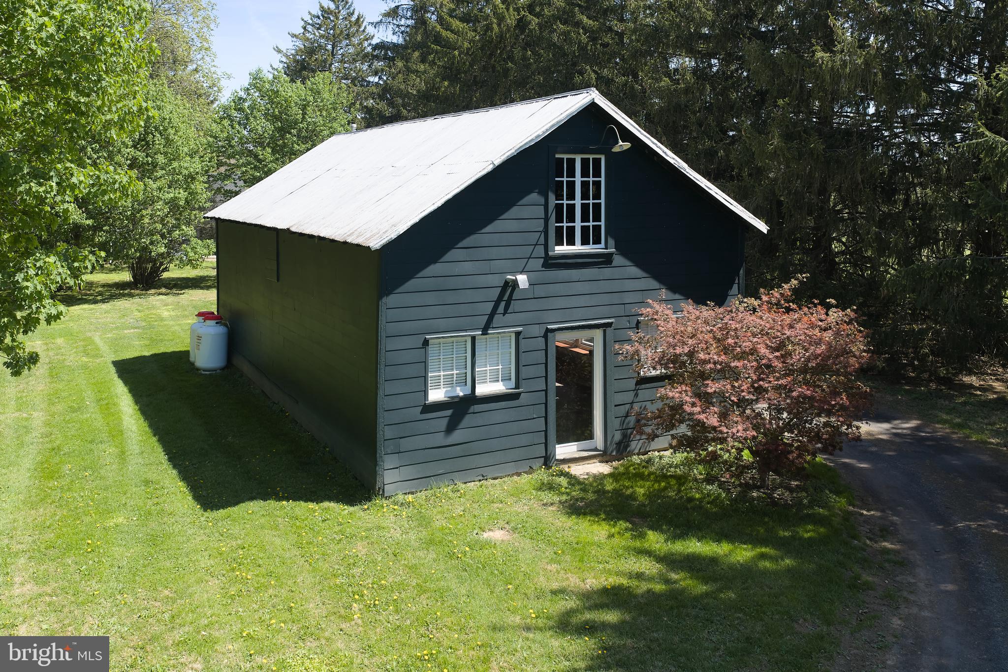 5113 ANDERSON ROAD COTTAGE