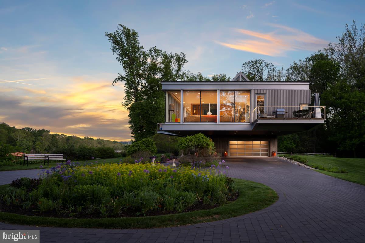 2710 RIVER ROAD