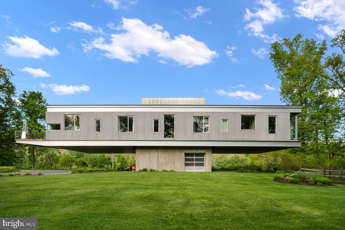 2710 RIVER ROAD