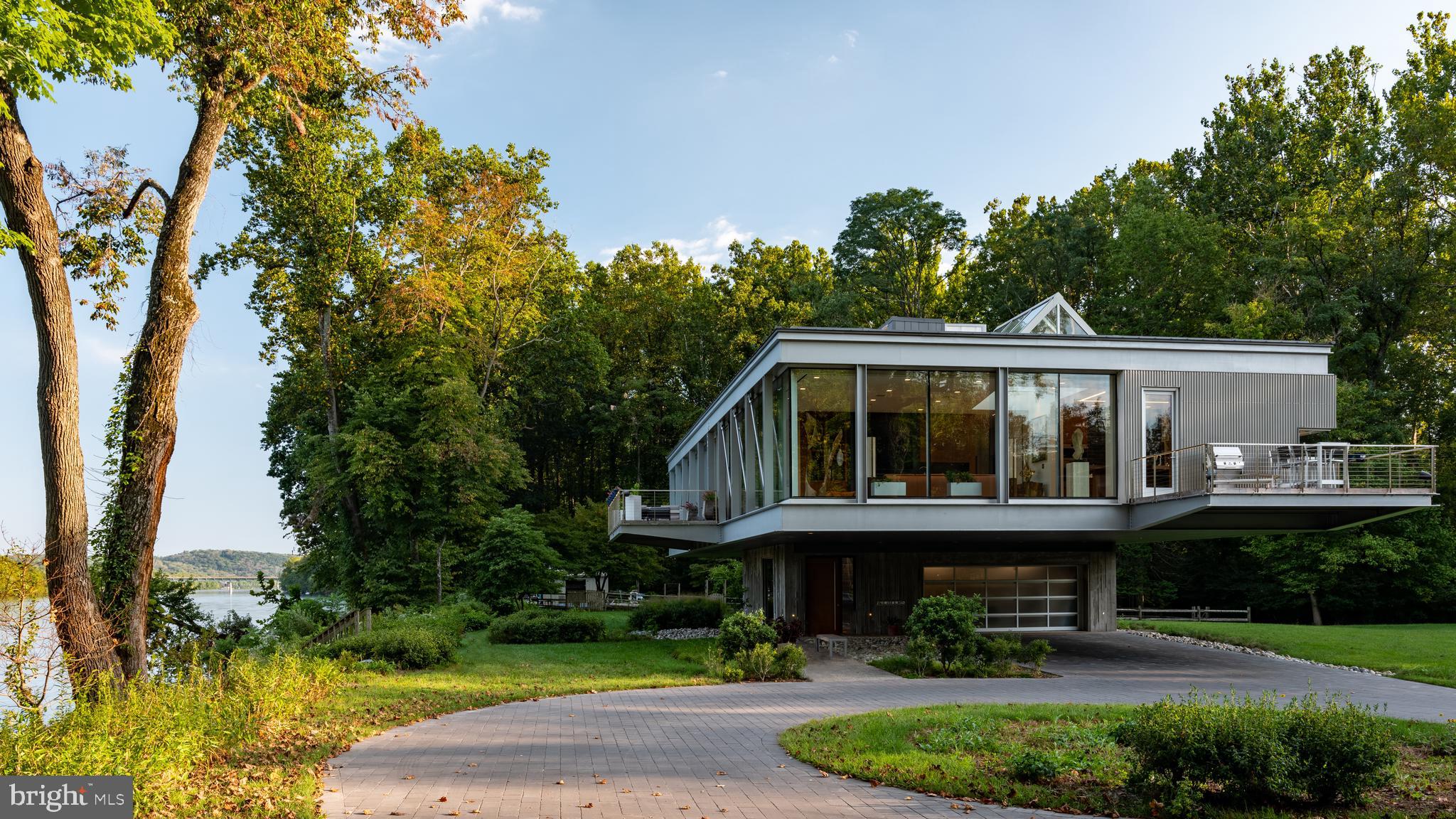 2710 RIVER ROAD