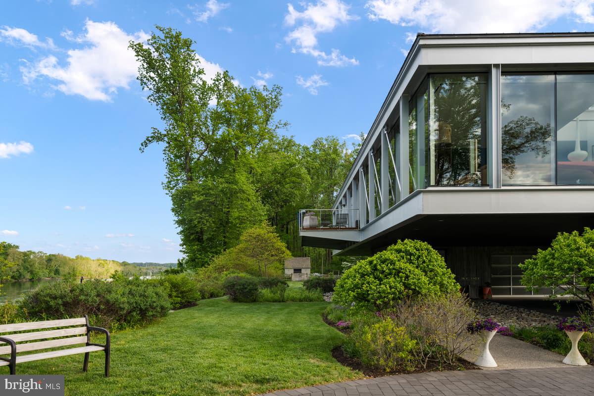 2710 RIVER ROAD